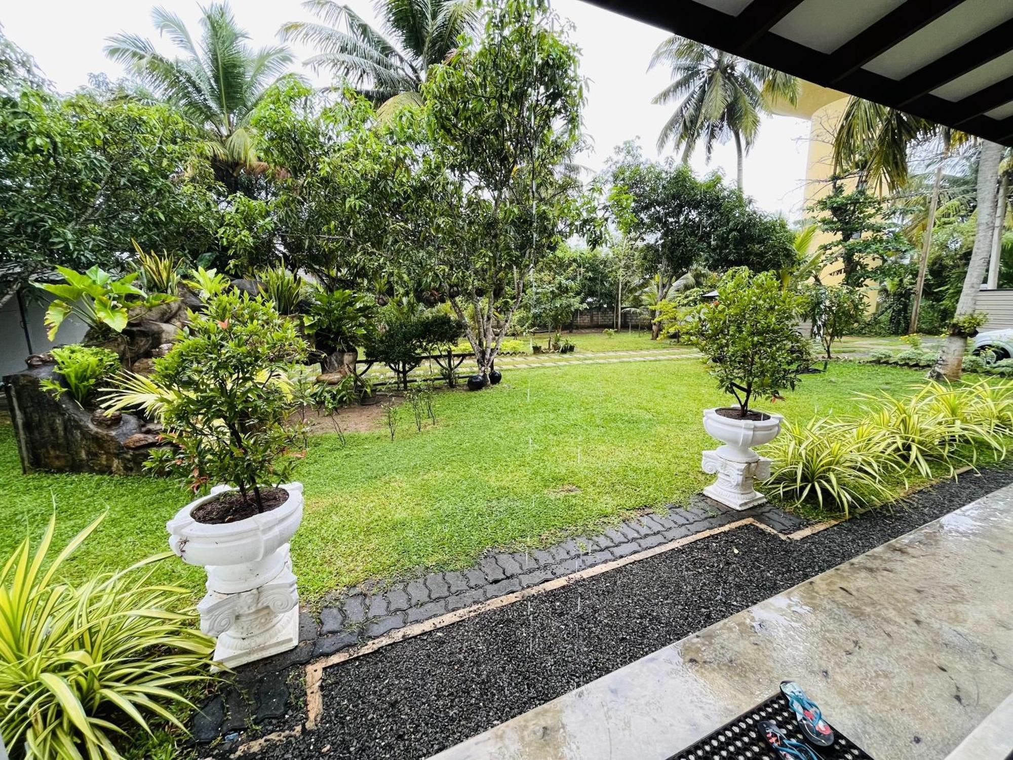 Villa Green Space Matara Buitenkant foto